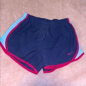 Girls Nike tempo running shorts
